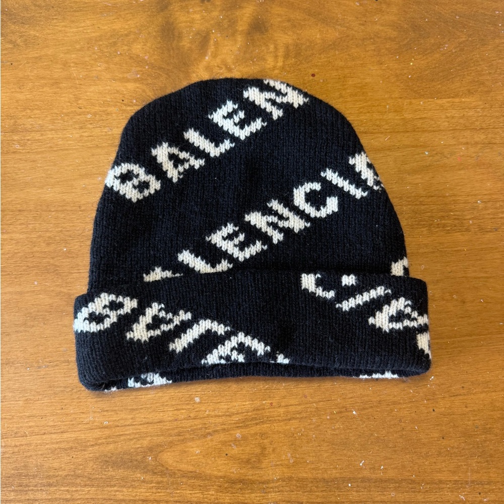 Balenciaga Cream and Black Knit Accessory